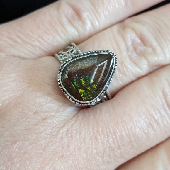 Ammolite .925 Silver, size 9 - Picture 2 of 14